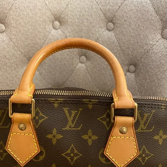 ❤️LV ALMA PM MONOGRAM❤️ - Picture 7 of 16